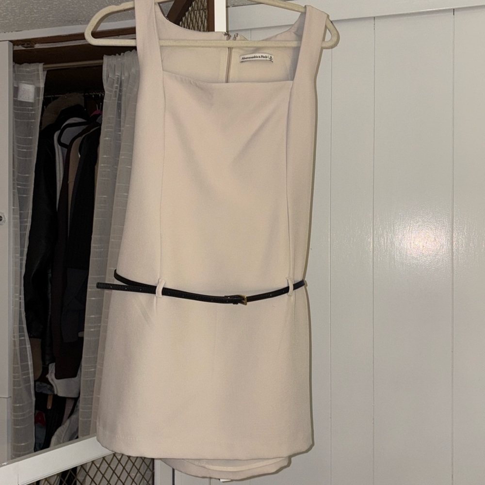Abercrombie dress with belt